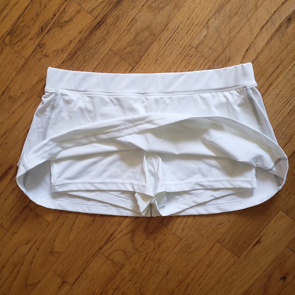 $5 Sale! NWOT Roxy Tennis Skirt - Picture 2 of 6